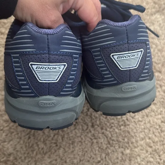 Brooks Men Addiction WLK Men's Navy Athletic Sneakers Shoes Size 9