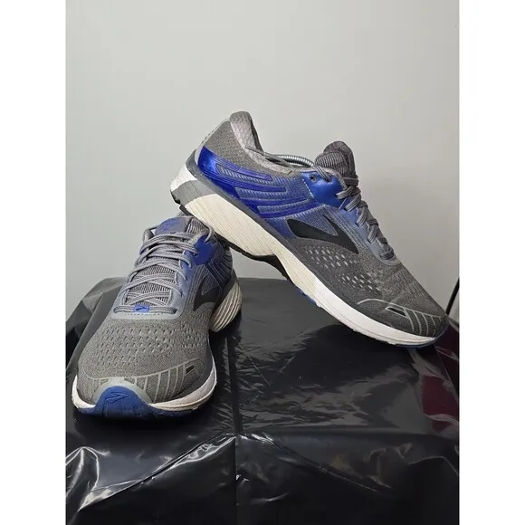 Brooks Mens Adrenaline GTS 18 1102711D015 Gray Running Shoes Sneakers Size 12 D‎