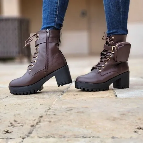 Brown Women's Lug Sole Ankle Lace Up Heeled Ankle Boots w Pouch