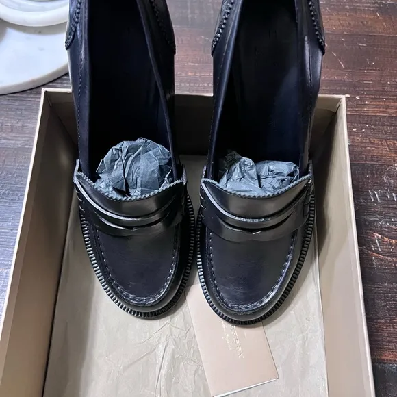 Burberry Loafer Heel Block Bargain 39 Women Shoes Loafers LTD Collection.