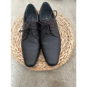 Calvin Klein mens Brown Benton style leather derby Dress Shoes loafers Size 10.5