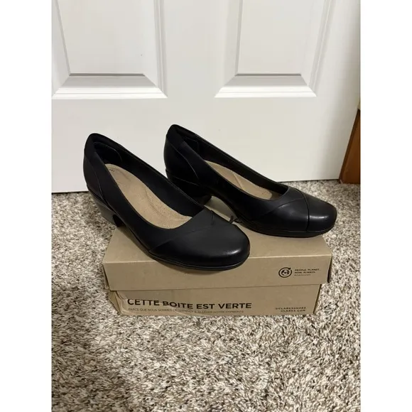CLARKS ARTISAN &quot;Rosalyn Belle&quot; Black Dress Pump Comfort Size 8.5 MSRP $109.99