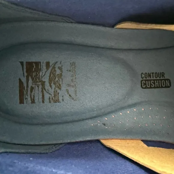 Clarks Blue Loafers with Textured Sole Torhill LoNavy Combi Blue Slip-On 12