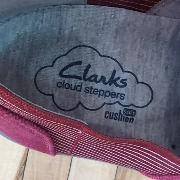 Clark's cloudsteppers soft cushions shoes size 6