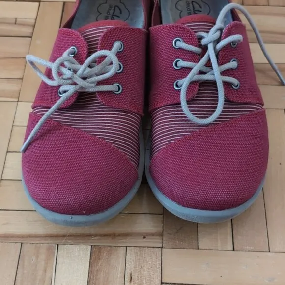 Clark's cloudsteppers soft cushions shoes size 6