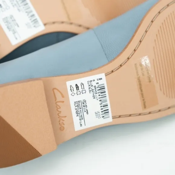 Clarks. Gracy Lilly Shoe.