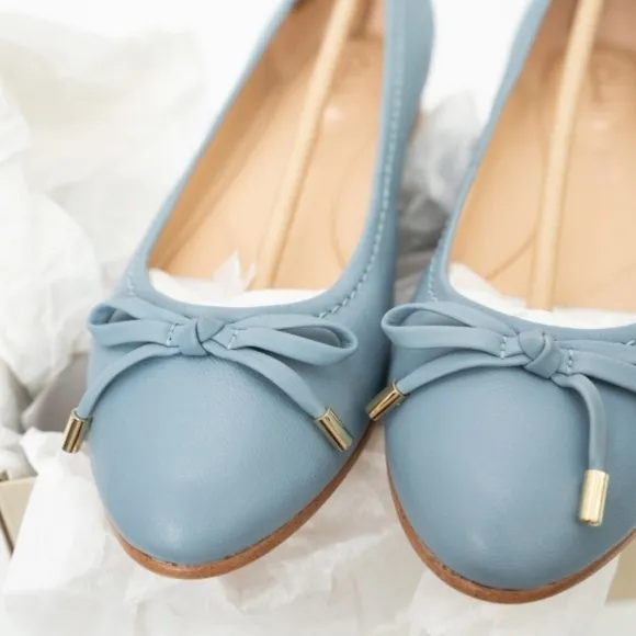 Clarks. Gracy Lilly Shoe.
