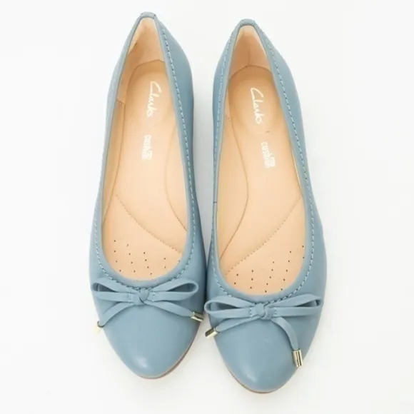 Clarks. Gracy Lilly Shoe.