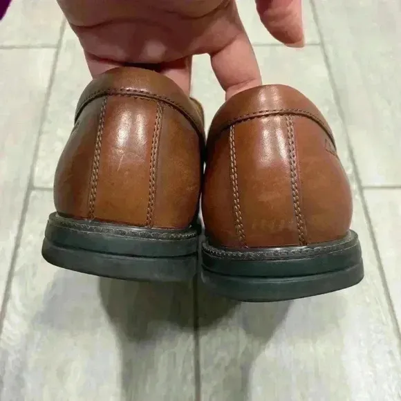 Clarks Men's Shoes size 10.5 Leather Loafers Soft Cushion