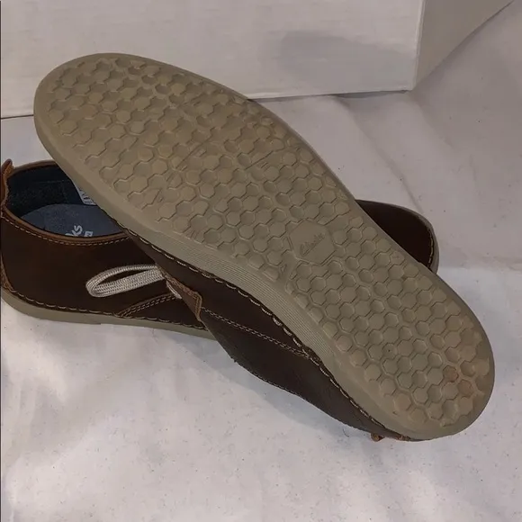Clarks soft cushion ortholite shoes size - US 8M