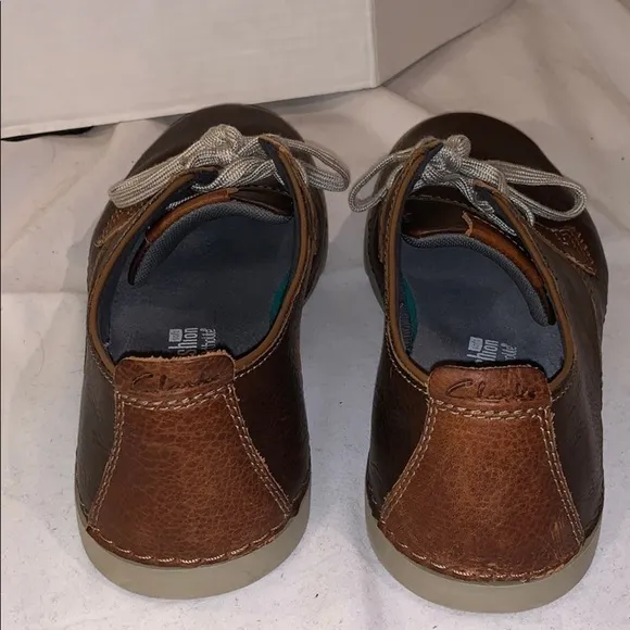 Clarks soft cushion ortholite shoes size - US 8M