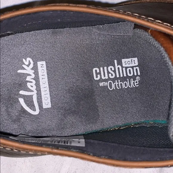 Clarks soft cushion ortholite shoes size - US 8M