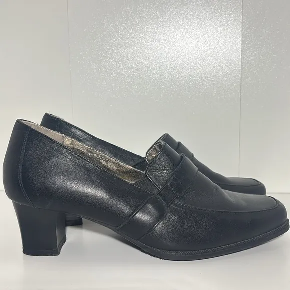 Classic Black Women's 38 spring step leather heeled loafers comfortable classy
