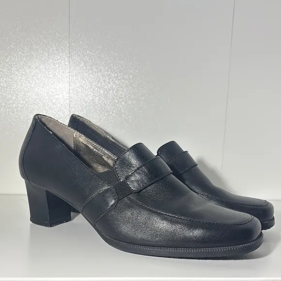 Classic Black Women's 38 spring step leather heeled loafers comfortable classy