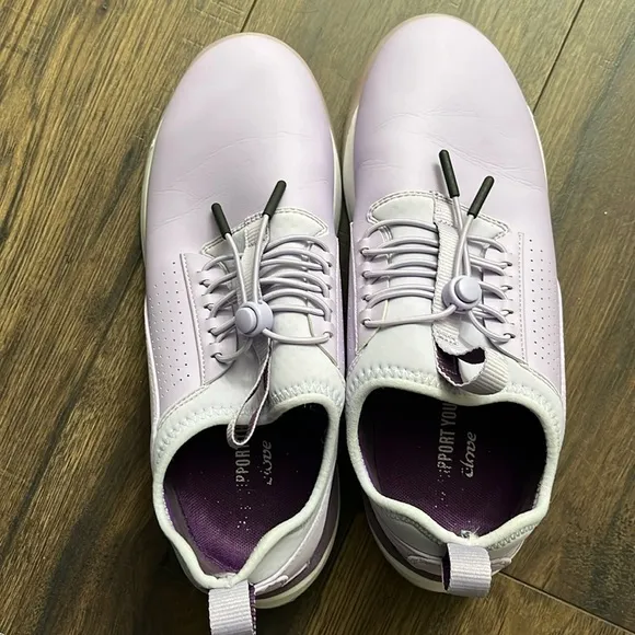 Clove Classic Comfort Nurse Sneakers Lavender Purple Size 9.5
