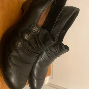 Cobb‎ Hill leather heeled loafers size 10 nearly perfect condition