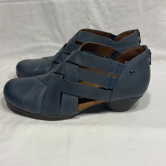 Cobb Hill Rockport Women’s Laurel Woven Bootie. Robin Egg Blue/Teal Size 9.5