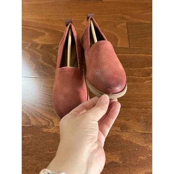 Cobb Hill Women's Slip-on 6 M Red Rust Flat Loafers Suede Closed Toe NEW
