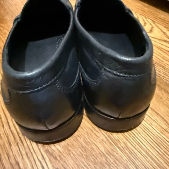 Cole Haan Men's Black Leather Loafers size 11