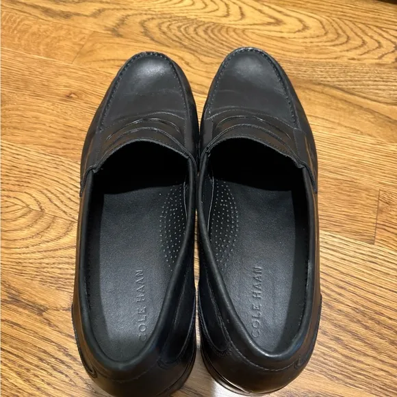 Cole Haan Men's Black Leather Loafers size 11