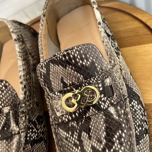 COLE HAAN Shelby Logo Snakeskin Leather Driving Loafers Shoes Moccasins 7