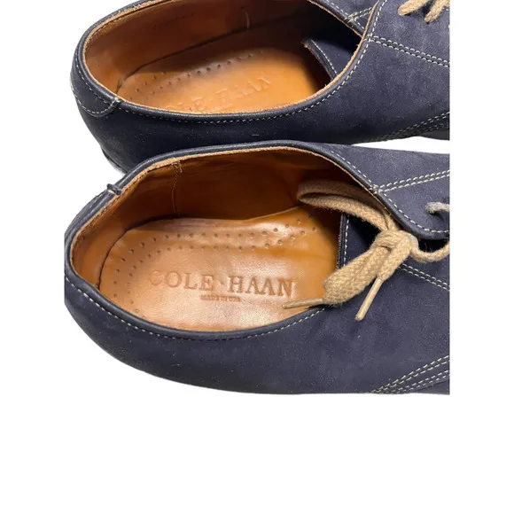 COLE HAAN - Suede lace up - Size 8 D