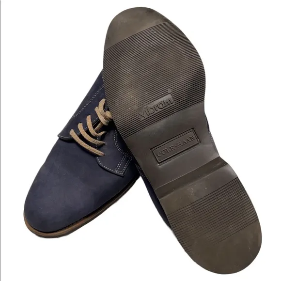 COLE HAAN - Suede lace up - Size 8 D