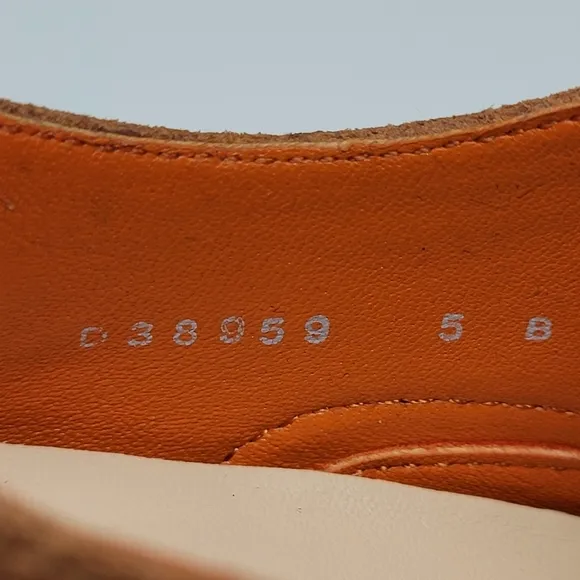 Cole Haan Women's Size 5 B Alisa Wingtip Suede Oxford Shoes Orange D38959