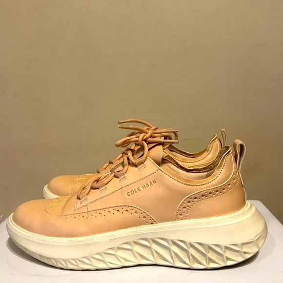 Cole Haan Zero Grand WingTip Shoes sz 9.5M Pink / Cream Business Comfort Shoe