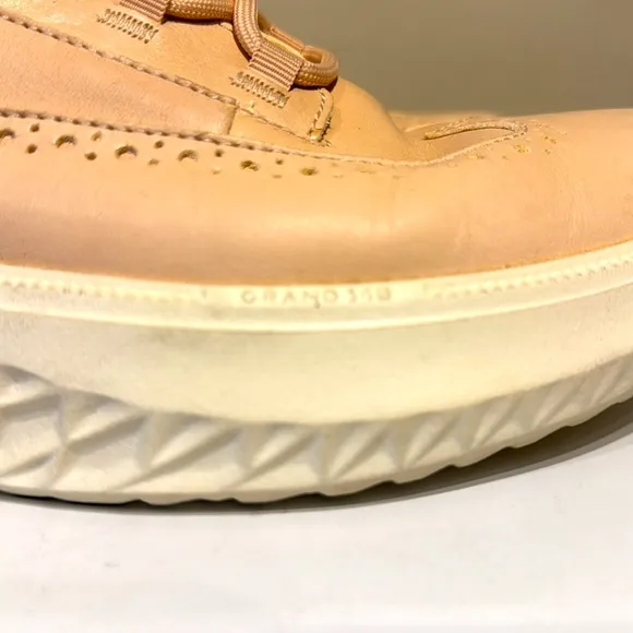 Cole Haan Zero Grand WingTip Shoes sz 9.5M Pink / Cream Business Comfort Shoe
