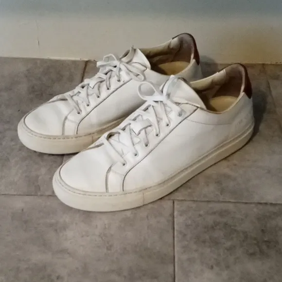COMMON  shoes size 8 men es a
