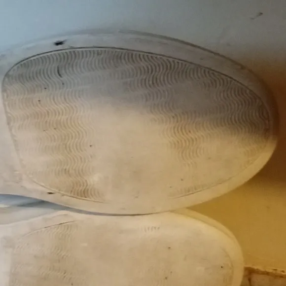 COMMON  shoes size 8 men es a