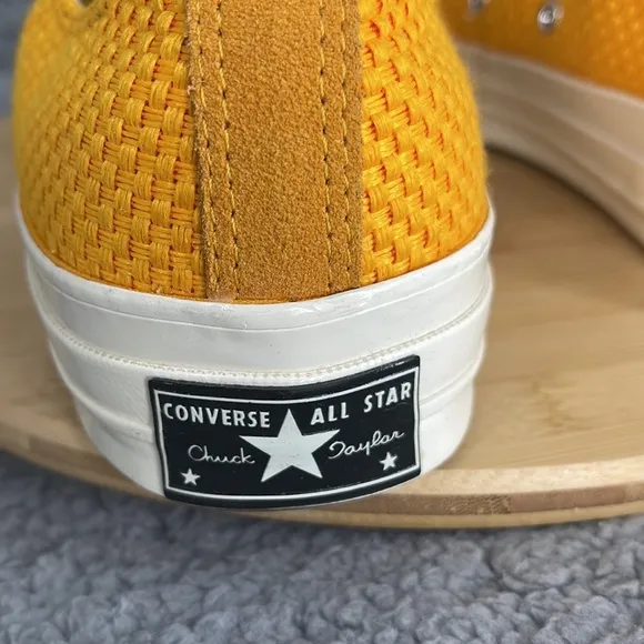 Converse Chuck Taylor yellow low top shoe strings suede front size 11.5 shoes