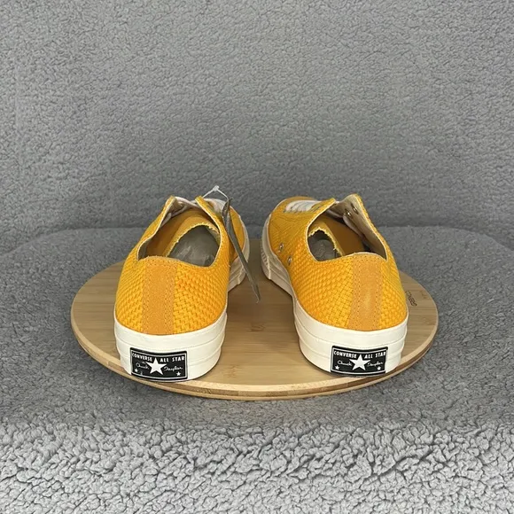 Converse Chuck Taylor yellow low top shoe strings suede front size 11.5 shoes