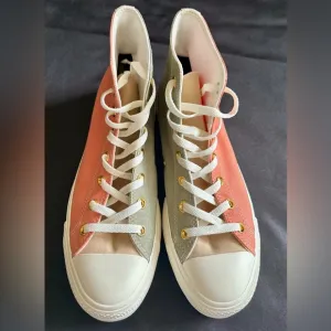 Converse CTAS 70 Hi Renew Tri Panel Sneaker Size: 8 M &amp; 10 W Style: 171209C