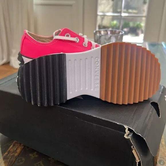 Converse Run Star Hike OX Hyper Pink New in box Women