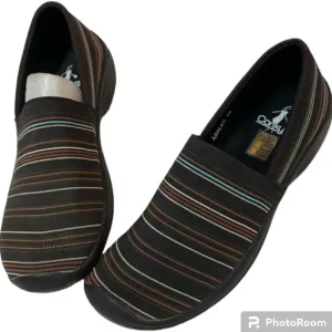 Corkys shoes slip on black striped elastic stretchy sz 10 NWOT