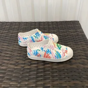 Crayola natives children’s size 11