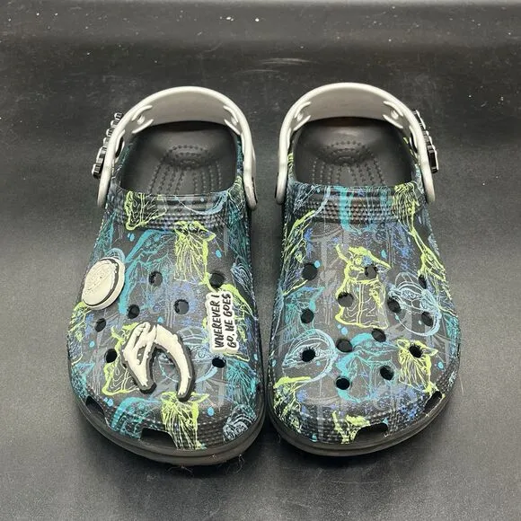 Crocs x Disney Star Wars Mandalorian The Child Clog  Men size 4 womens 6