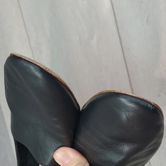 CUERO &amp; MOR Womens Luxury Soft Calfskin Leather Slip on Flats shoes sz 37 US 6
