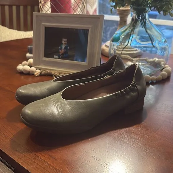 Dansko Kira Ballet Flats Loafers Shoes Womens Size EU 37 Green - Excellent