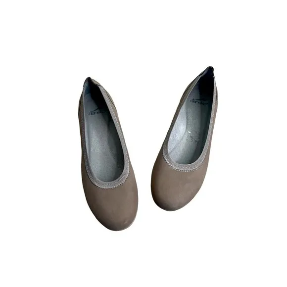 Dansko Kristen Slip on Comfort Shoes in Taupe Size 38 or 7.5-8 US