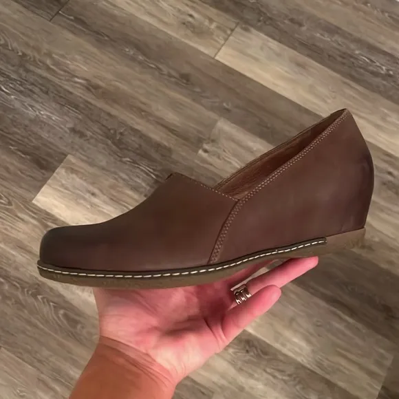 Dansko Liliana leather wedge slip on shoes size 38