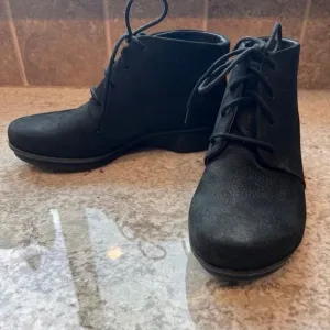 Dansko Wedge Ankle Boots Booties LaceUp Black Suede Comfort Women 37/US 6.5 NWOT