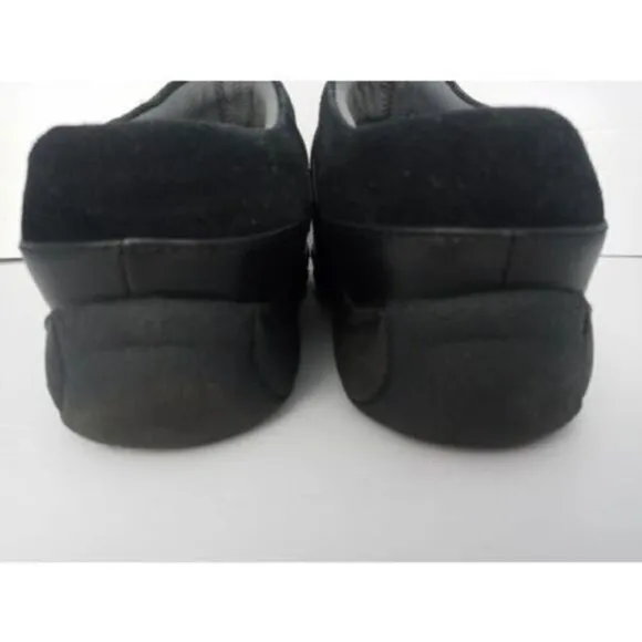 Dansko Womens Size 40 US 9.5-10 Black Leather Suede Slip Resistant Clogs‎ Shoes