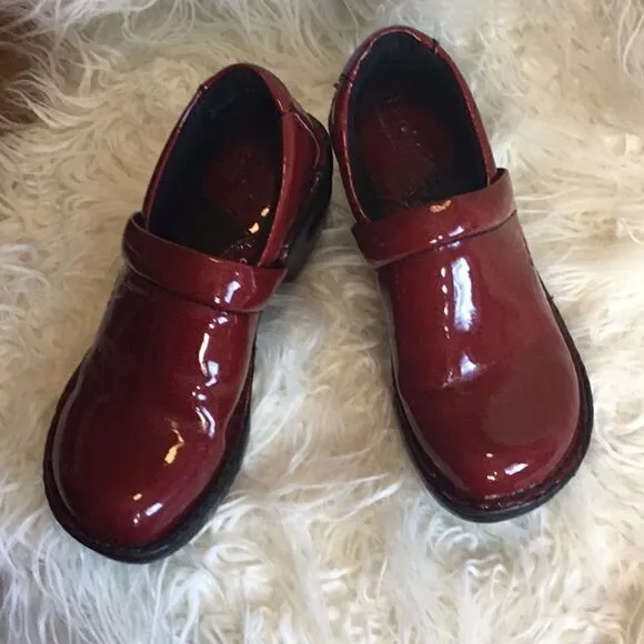 Deep red clog type shoes in size 6 NWOT