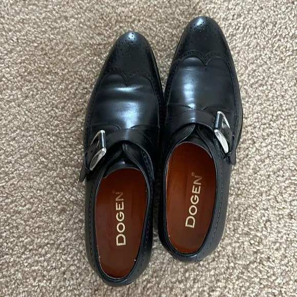 Dogen black leather wingtipped oxford shoes 9.5