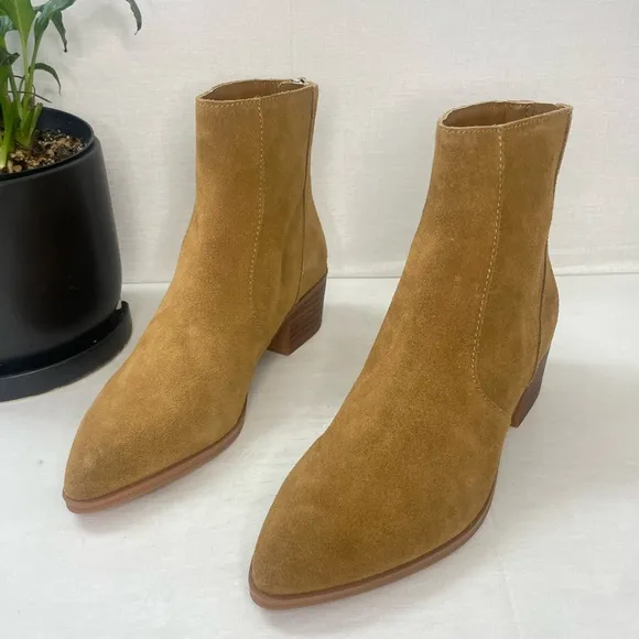 Dolce Vita‎ Acela Women's Caramel Suede AnkleBootie Shoe Size 6
