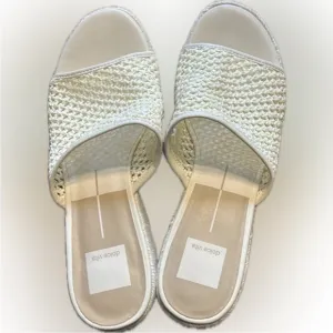 Dolce Vita Ladin platform heels NWT