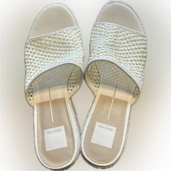 Dolce Vita Ladin platform heels NWT